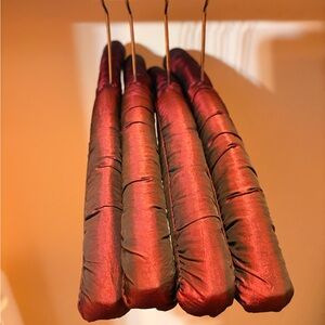 Set of 4 Satin Padded Hangers in Shimmering Burgundy